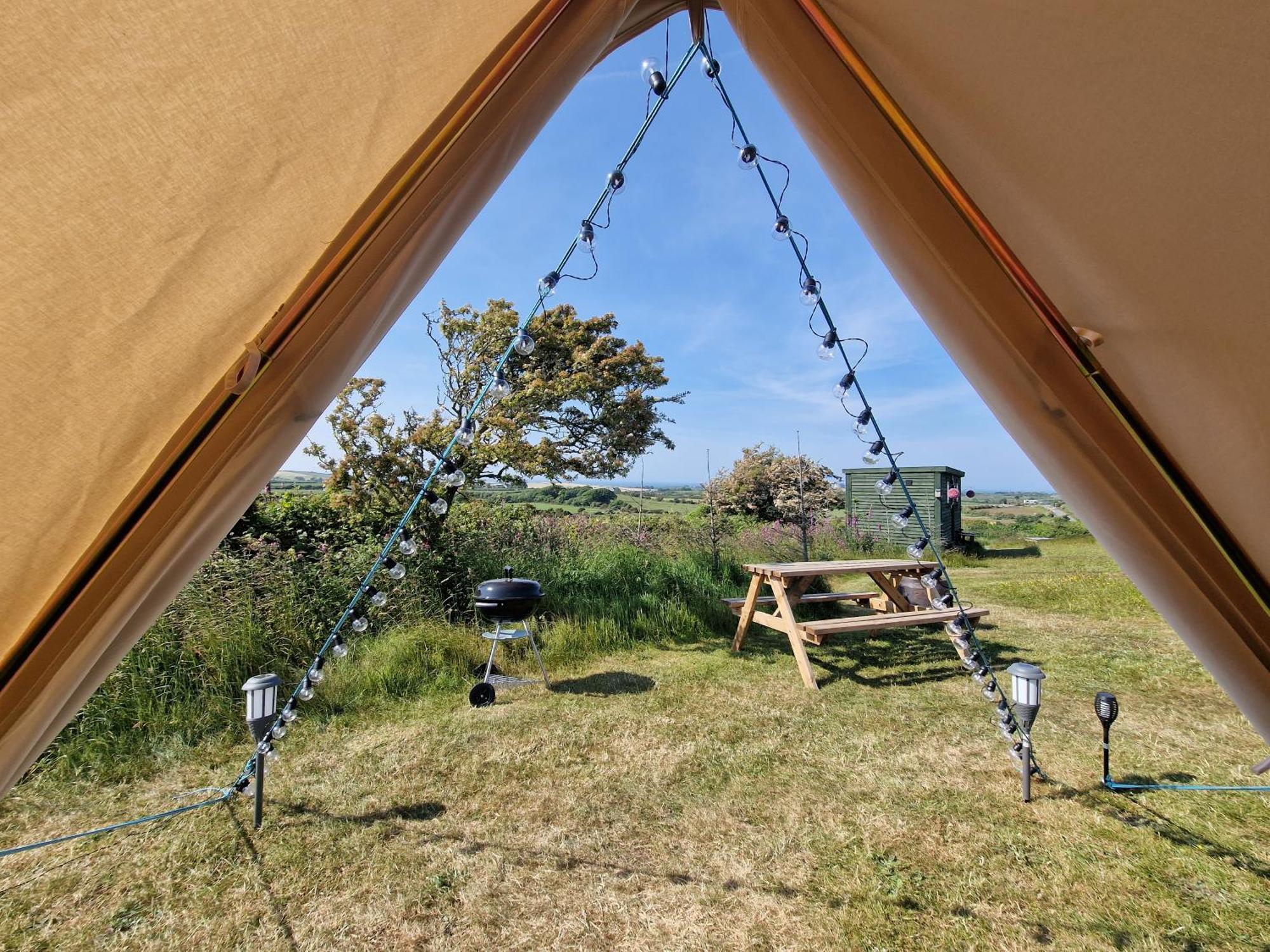 Beautiful 1-Bed Bell Tent In โฮลีเฮด ภายนอก รูปภาพ